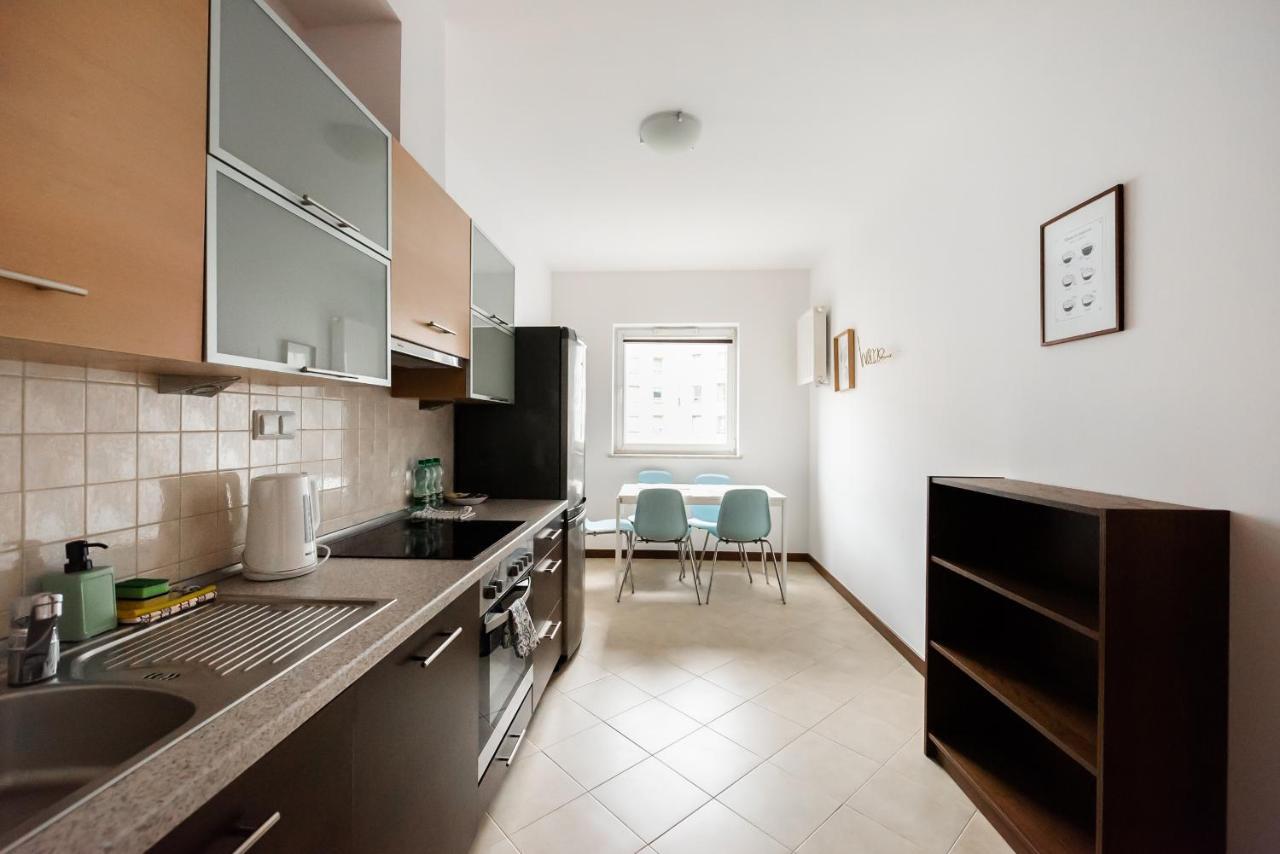Wola Sunset Apartment Free Parking วอร์ซอ ภายนอก รูปภาพ